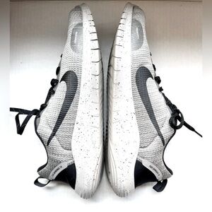 Nike Flex Experience 12 Running Athletic Sneaker Shoe Gray and Black Men’s Sz 11